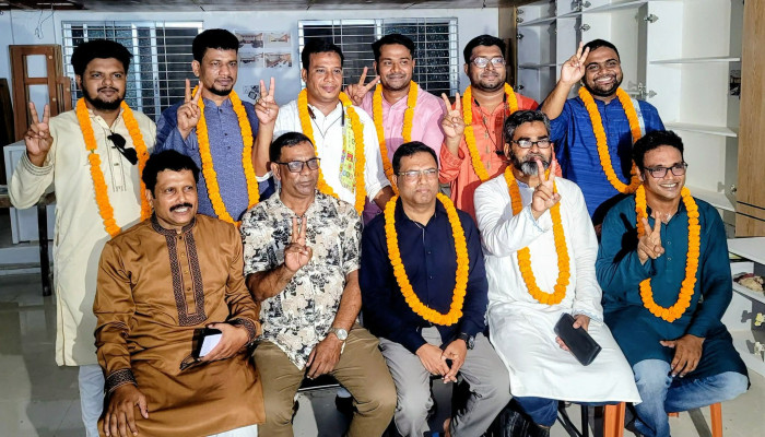 বগুড়া টেলিভিশন রিপোর্টার্স ইউনিটির নেতৃত্বে মোহন-সুজন