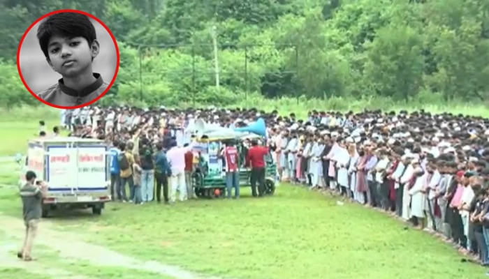 কুমিল্লা বিশ্ববিদ্যালয়ে অপ্রতিমের প্রথম জানাজা সম্পন্ন