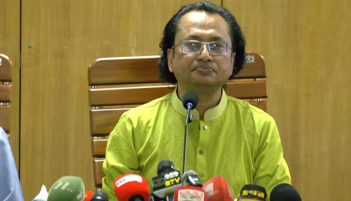 বাসভাড়া নিয়ন্ত্রণে কার্যকর ভূমিকা নেবে সরকার: প্রধানমন্ত্রীর উপদেষ্টা