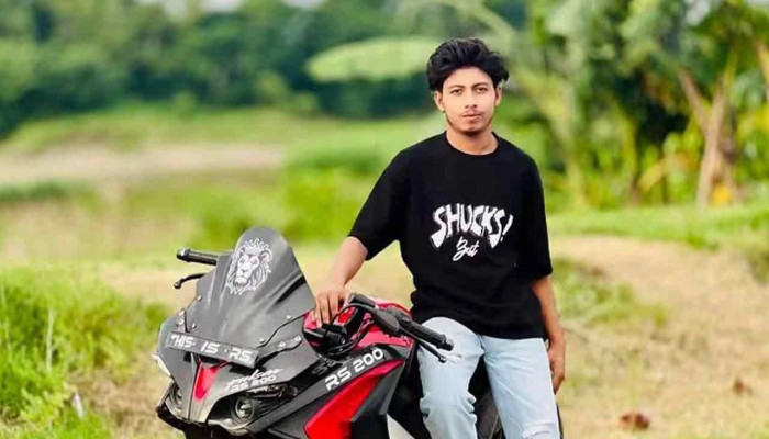 কুমিল্লায় আলোচিত কিশোর গ্যাংয়ের লিডার রতন গ্রুপের প্রধান রতন গ্রেপ্তার