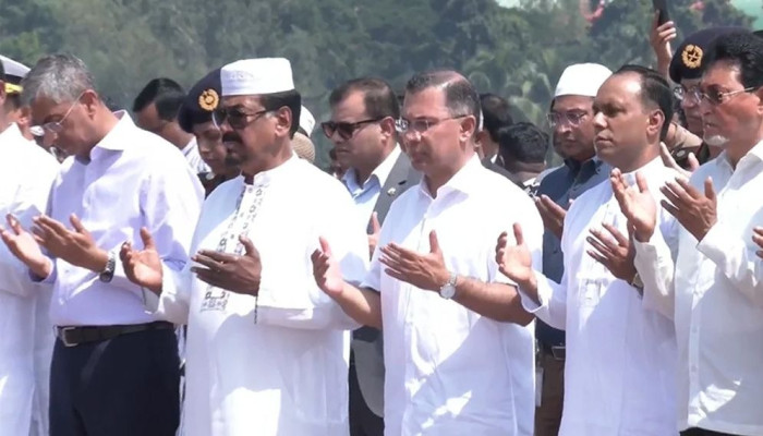 সাবেক এমপি সালাহউদ্দিন আহমেদের জানাজায় অংশ নিয়েছেন প্রধানমন্ত্রী