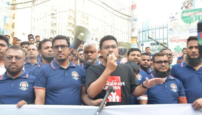 ঢাকার পার্কগুলো ব্যবহারের অনুপযোগী ও অনিরাপদ: সাদিক কায়েম