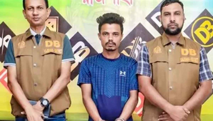 ট্রাকচালকের সিটের নিচে মিলল ৭ হাজার ৩৭৫ ইয়াবা