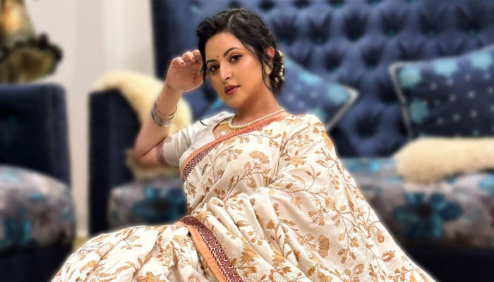 ‘আমার কপালে মনে হয় সারাজীবন ঝামেলা লেখা’, এআই ভিডিও নিয়ে পরী মণি