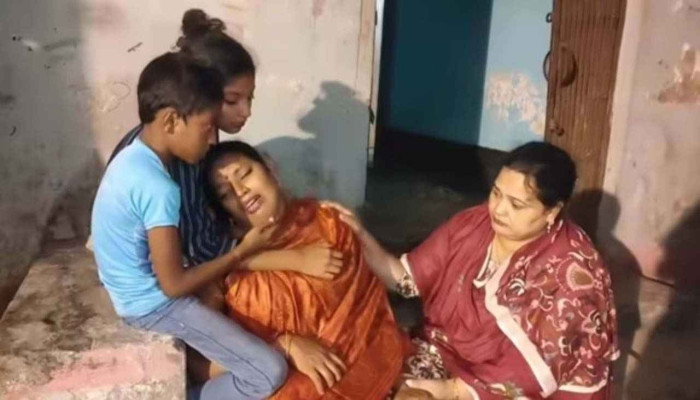 ময়মনসিংহে প্রতিমা বিসর্জনের সময় বিদ্যুৎস্পৃষ্টে নিহত ১