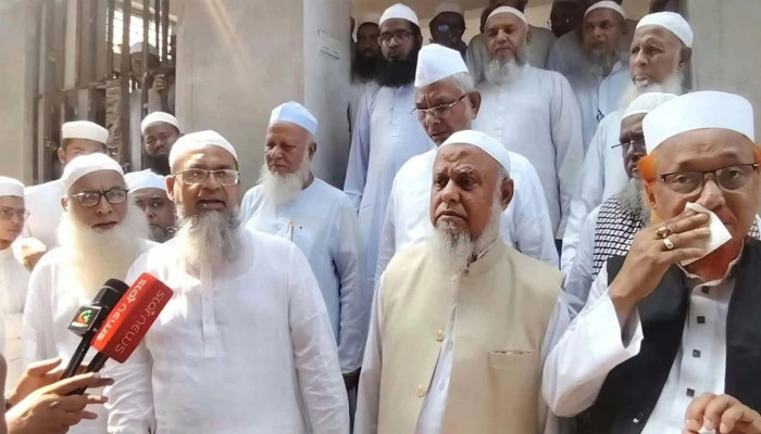 সাভারে মহিলা মাদ্রাসায় হামলা-লুটপাট, নিরপেক্ষ তদন্ত চায় হেফাজত